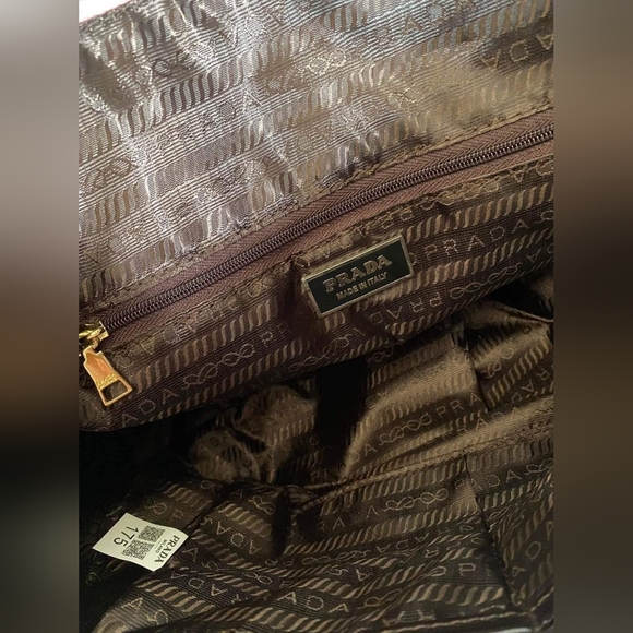 Sold ! Prada tote with sling - Picture 5 of 6